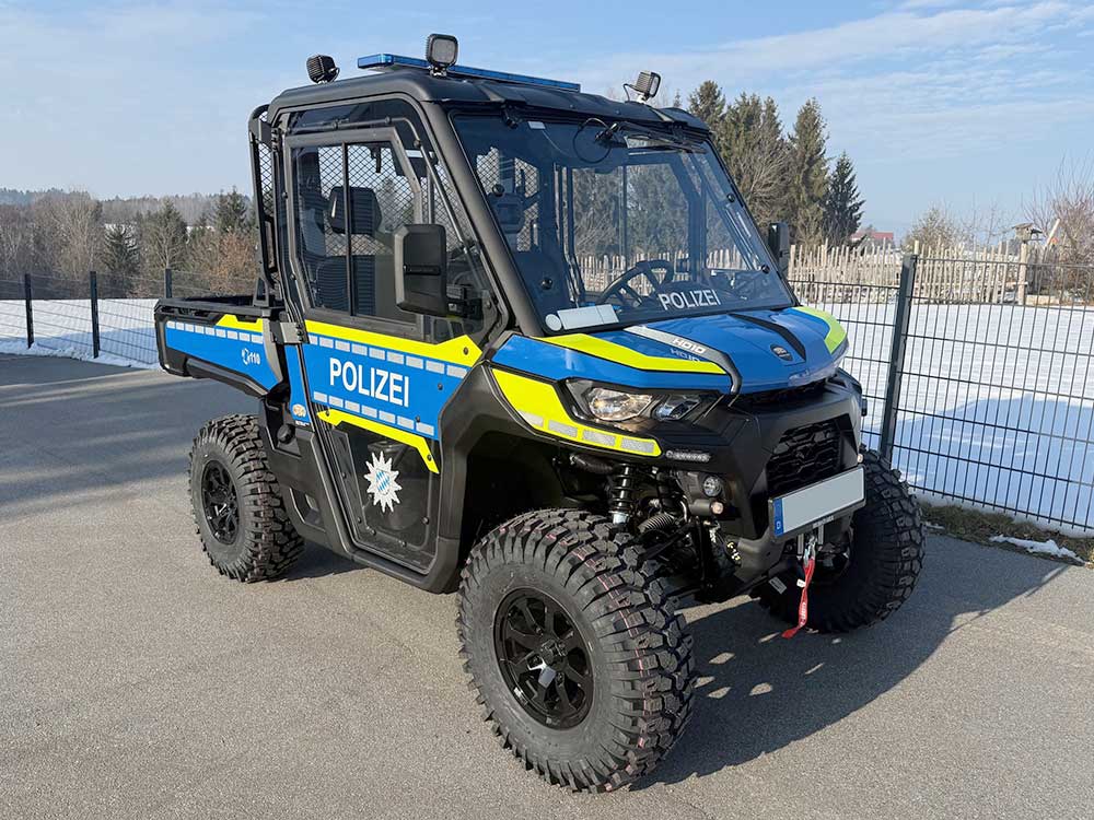 sonderfahrzeug-utv-polizei-1